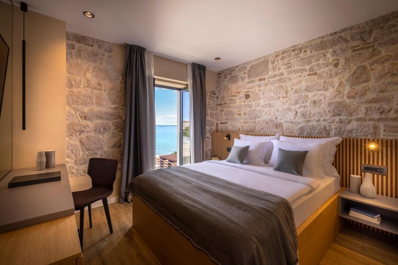 Dunatovi Dvori Heritage Hotel Preko Luaran gambar