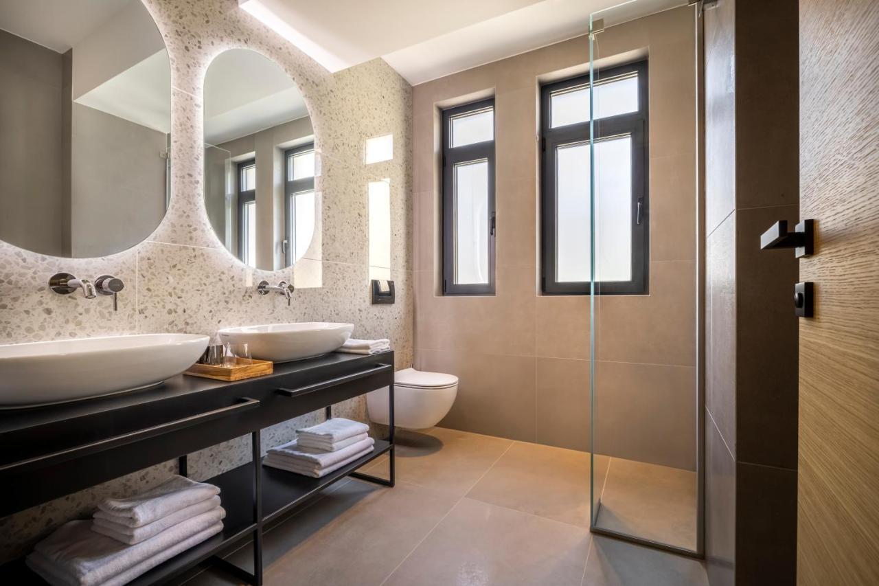 Dunatovi Dvori Heritage Hotel Preko Luaran gambar