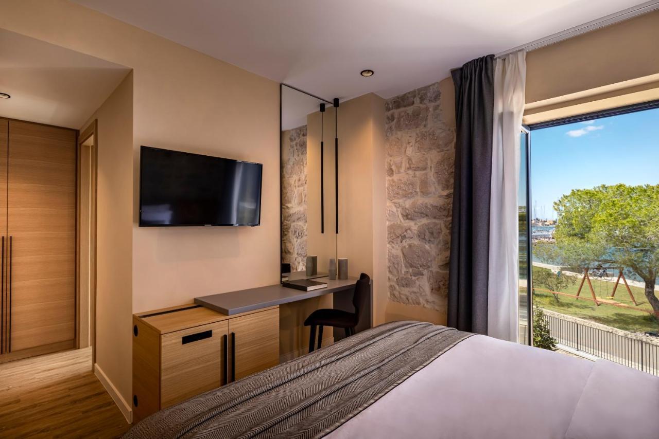 Dunatovi Dvori Heritage Hotel Preko Luaran gambar